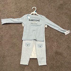 Never worn 24 months outfit